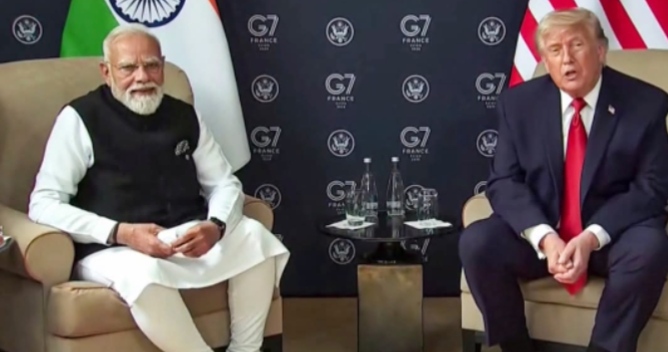 trump with modi
