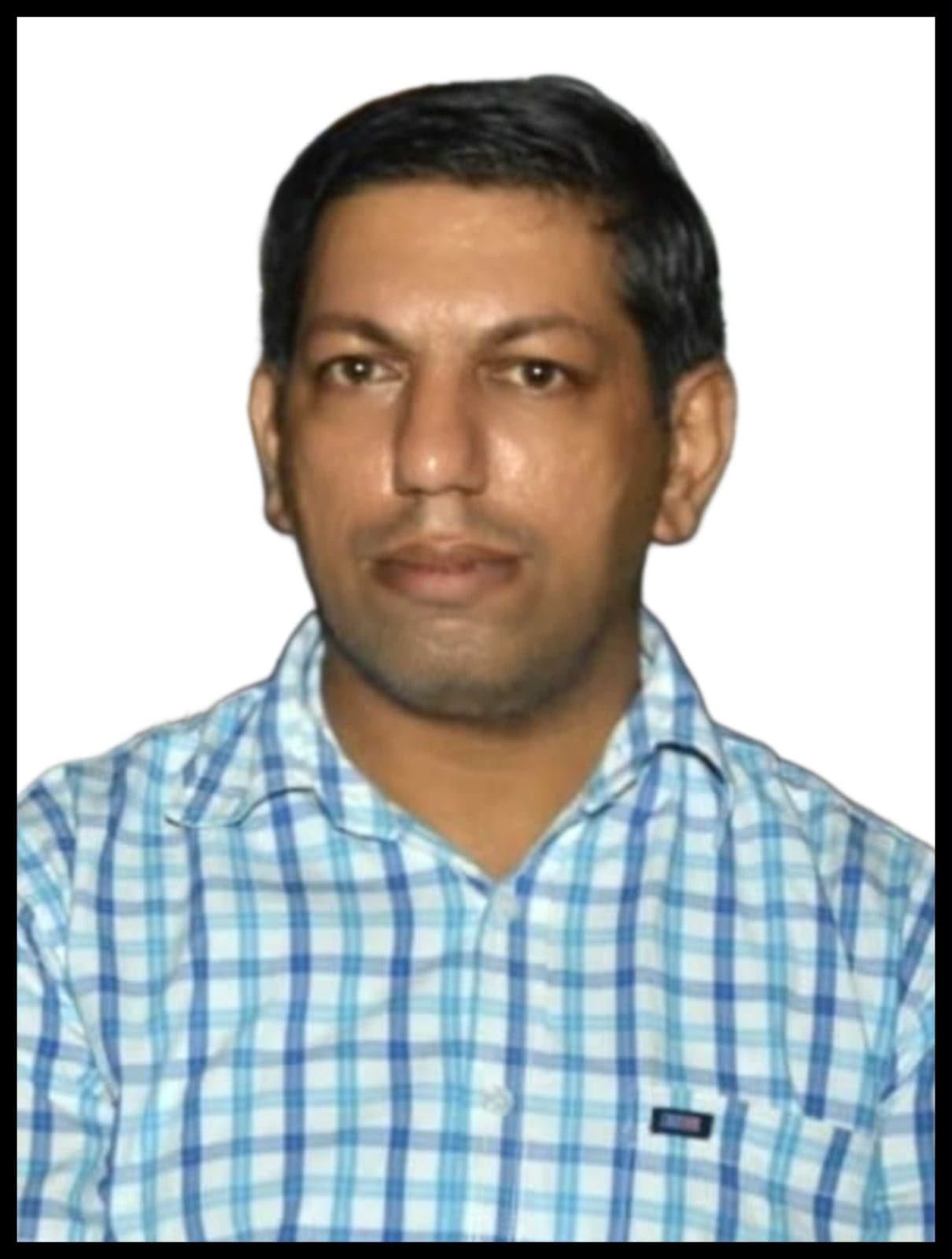 teacher Dinesh Kumar