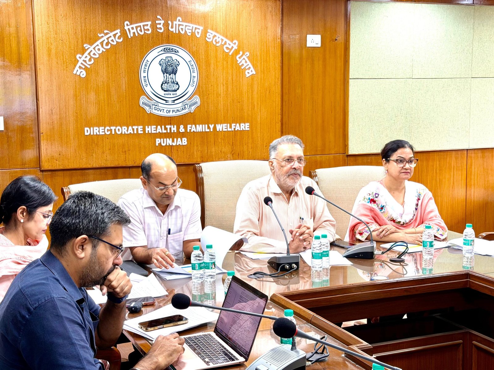 "डेंगू के केसों का पता लगाने की बजाय डेंगू के लार्वा को खत्म करना हमारी प्राथमिकता": डॉ. बलबीर सिंह