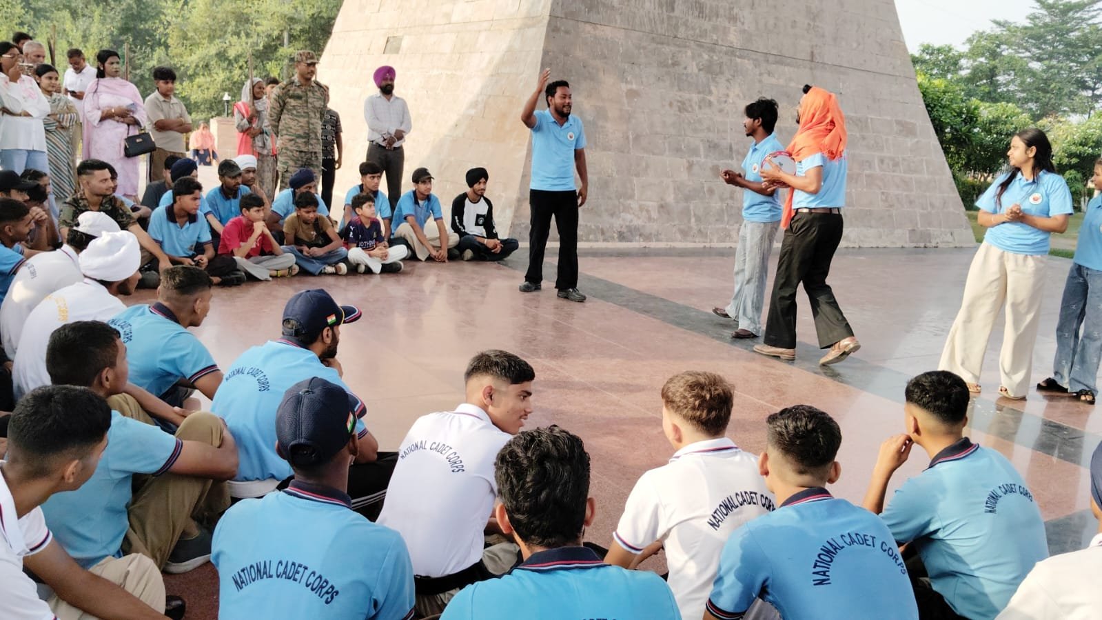 स्वच्छता अभियान का आगाज़