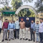 The Vigilance Bureau caught a Municipal Corporation inspector red-handed while accepting a bribe of Rs 25,000.