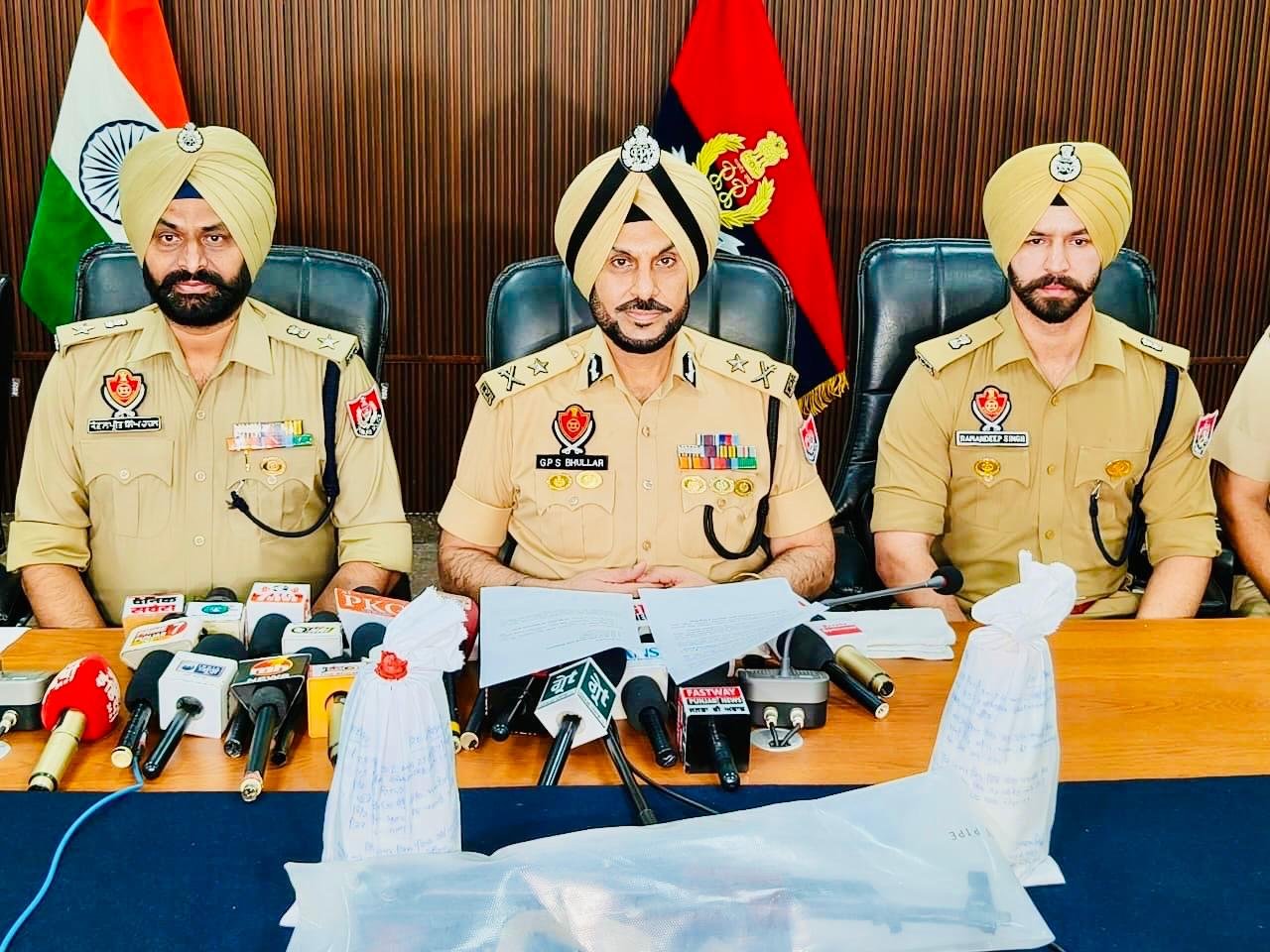 Cross-border arms and petrol smuggling network busted in Amritsar; one person arrested with an AK-47 rifle and two hand grenades.